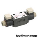 Valvula direccional 24V de 4/3 vias para unidad de control de accionamiento de la placa eyectora y el sistema de elevacion de la seccion de cola en compactadores Haller X2. 